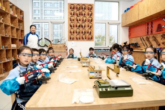 ���¸��^(q��)�׃��@С�����ڄ�(chu��ng)�ͽ����_(k��i)չ�ֹ���(sh��)�`�W(xu��)��(x��)