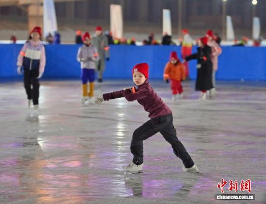 1��6���������L(zh��ng)����С�\(y��n)��(d��ng)�T���^��չʾ���ӻ��������� �z